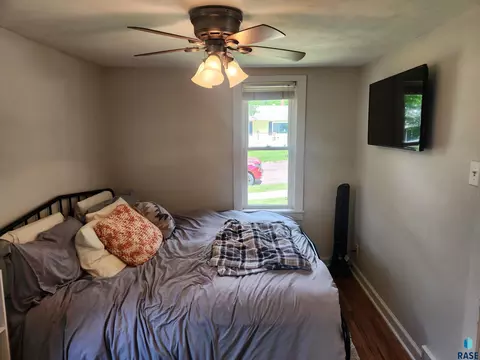 205 E 6th St, Dell Rapids, SD 57022 photo 11