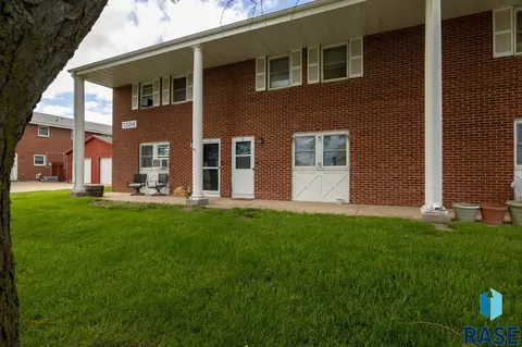 1304 Sylvan Cir #8, Brandon, SD 57005 photo 16