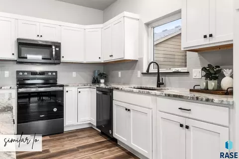 7913 E Marana St, Sioux Falls, SD 57110 photo 5