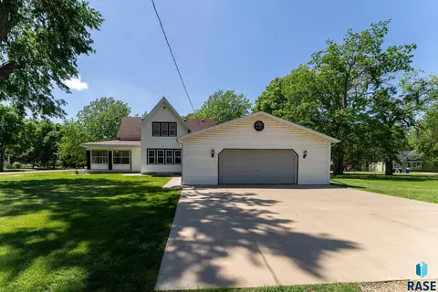1100 Washington St, Centerville, SD 57014 photo 3