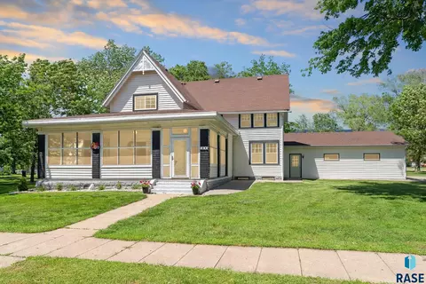 1100 Washington St, Centerville, SD 57014 photo 1