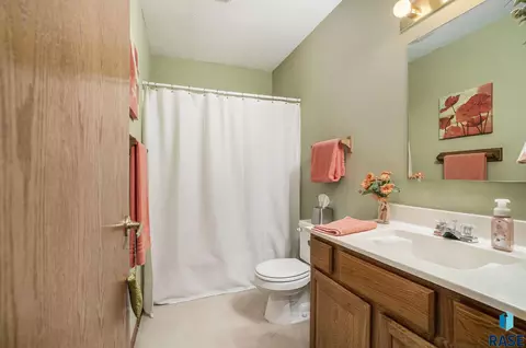 1108 NE 8th St, Madison, SD 57042 photo 17