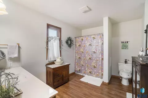 1108 NE 8th St, Madison, SD 57042 photo 11