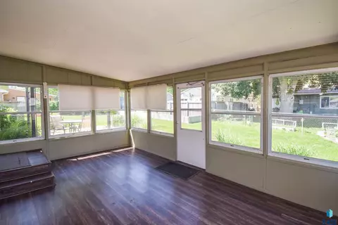 2017 S Faris Ave, Sioux Falls, SD 57105 photo 24