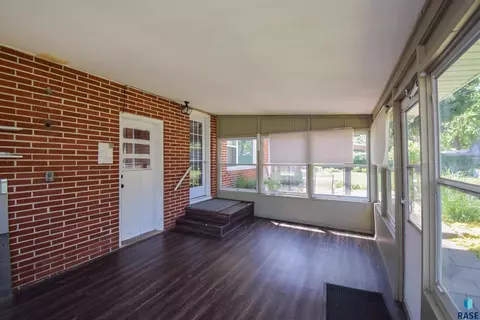 2017 S Faris Ave, Sioux Falls, SD 57105 photo 23