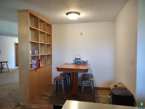 323 E 9th St, Miller, SD 57362 photo 11