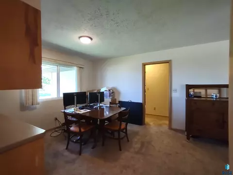 323 E 9th St, Miller, SD 57362 photo 27
