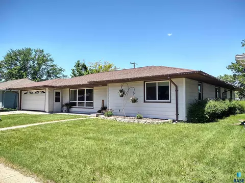 323 E 9th St, Miller, SD 57362 photo 46