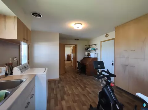323 E 9th St, Miller, SD 57362 photo 24