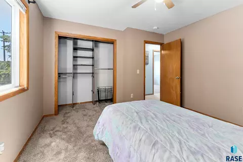 101 W Beechnut St, Brandon, SD 57005 photo 13