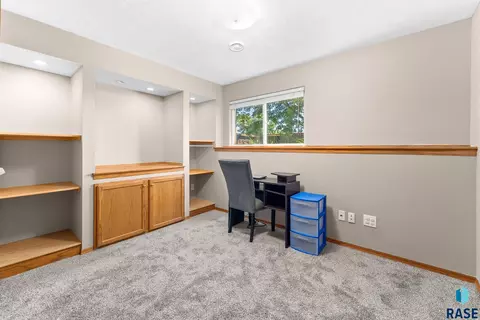 101 W Beechnut St, Brandon, SD 57005 photo 18