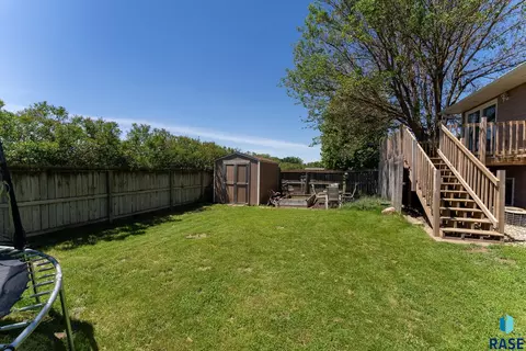 101 W Beechnut St, Brandon, SD 57005 photo 28