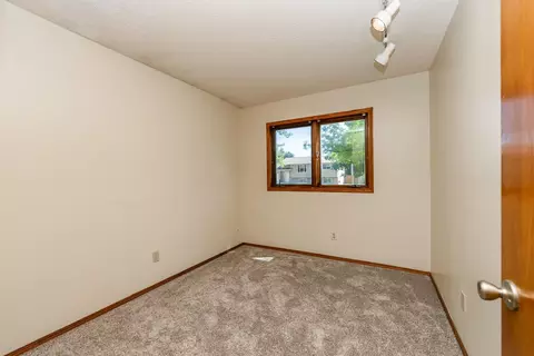 320 E Kevin Dr, Tea, SD 57064 photo 7