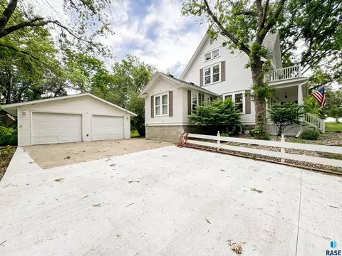 602 E Lynn Ave, Canton, SD 57013 photo 9