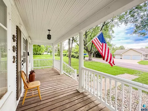 602 E Lynn Ave, Canton, SD 57013 photo 11