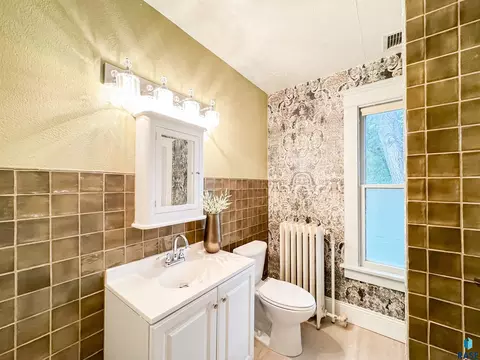 602 E Lynn Ave, Canton, SD 57013 photo 29