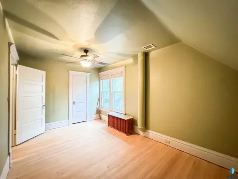 602 E Lynn Ave, Canton, SD 57013 photo 37