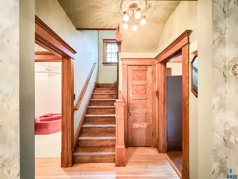 602 E Lynn Ave, Canton, SD 57013 photo 27
