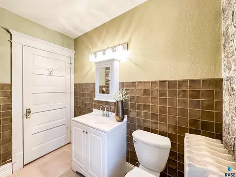 602 E Lynn Ave, Canton, SD 57013 photo 31