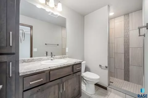 5421 E Brennan Dr, Sioux Falls, SD 57110 photo 26
