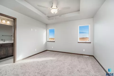 5421 E Brennan Dr, Sioux Falls, SD 57110 photo 24