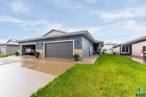 9435 W Gert St, Sioux Falls, SD 57106
