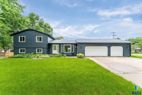 3701 E 33rd St, Sioux Falls, SD 57103 photo 4