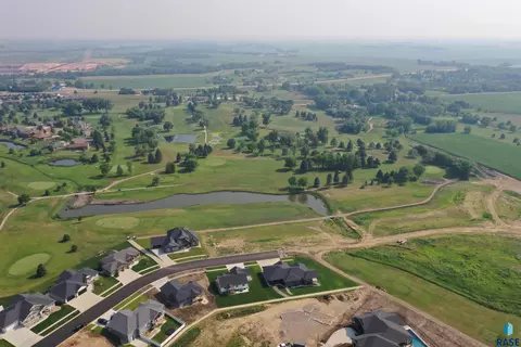 Putter Cir, Dell Rapids, SD 57022 photo 9