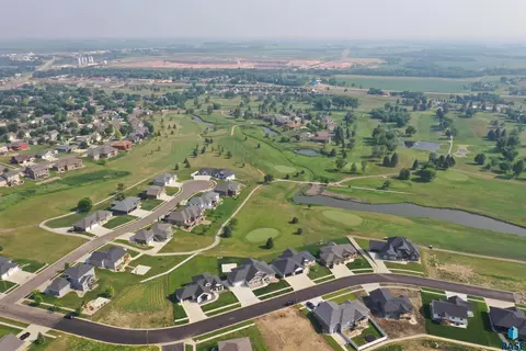 Putter Cir, Dell Rapids, SD 57022 photo 8