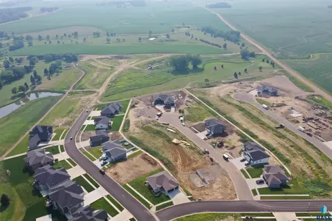 Putter Cir, Dell Rapids, SD 57022 photo 14