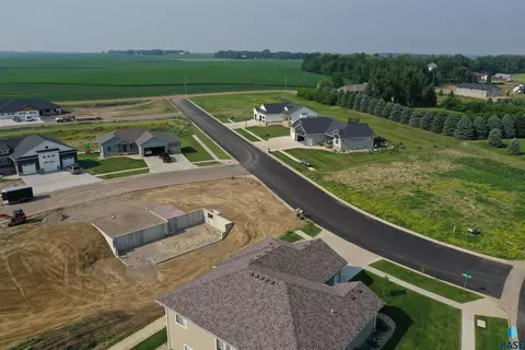 Putter Cir, Dell Rapids, SD 57022 photo 19
