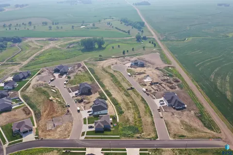 Putter Cir, Dell Rapids, SD 57022 photo 13