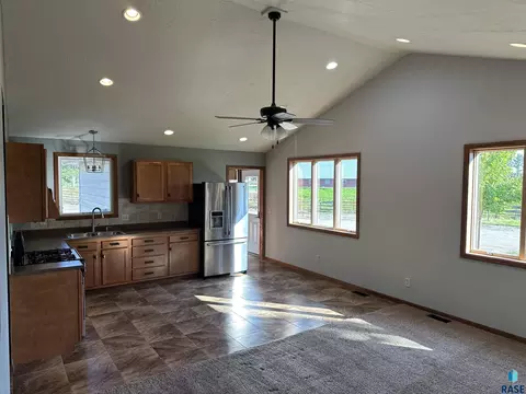 36682 275th St, Platte, SD 57369 photo 4