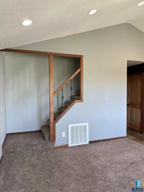 36682 275th St, Platte, SD 57369 photo 8