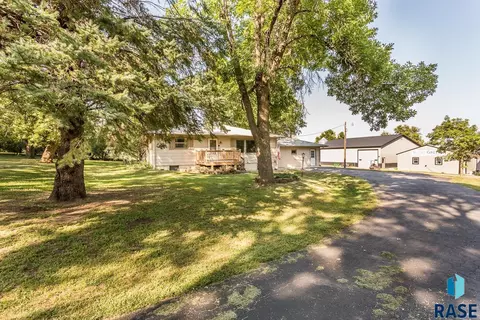 25758 472nd Ave, Renner, SD 57055 photo 2