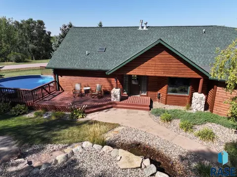 8609 E Hidden Valley Rd, Sioux Falls, SD 57110 photo 1