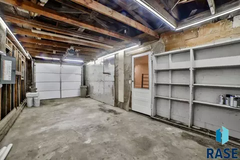 904 E 1st St, Sioux Falls, SD 57103 photo 28