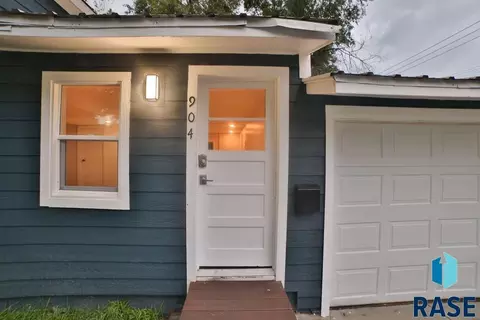 904 E 1st St, Sioux Falls, SD 57103 photo 31