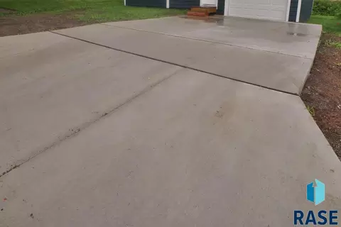 904 E 1st St, Sioux Falls, SD 57103 photo 29