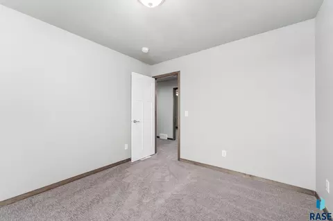 1334 N Kenley Pl, Tea, SD 57064 photo 17