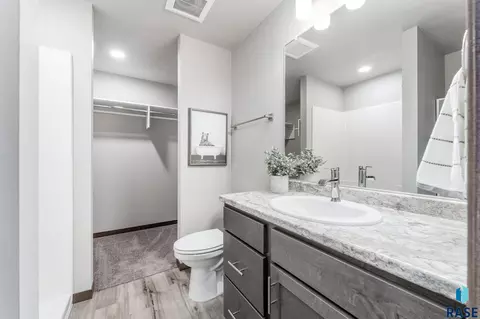 1334 N Kenley Pl, Tea, SD 57064 photo 11