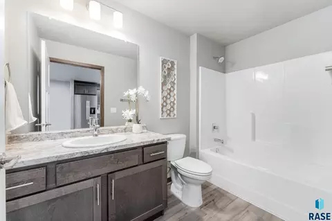 1336 N Kenley Pl, Tea, SD 57064 photo 13