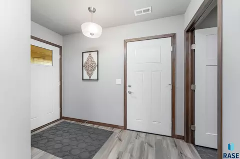 1336 N Kenley Pl, Tea, SD 57064 photo 5