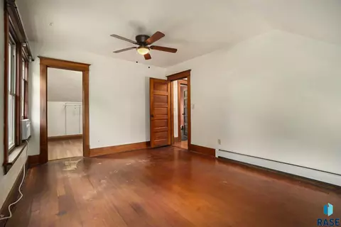 420 SE 4th St, Madison, SD 57042 photo 21