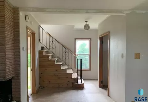 424 Hanson Loop, Bath, SD 57427 photo 12
