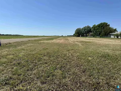 Alfalfa St, Menno, SD 57045