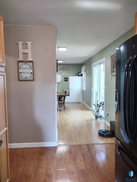 517 E 3rd St, Miller, SD 57362 photo 15