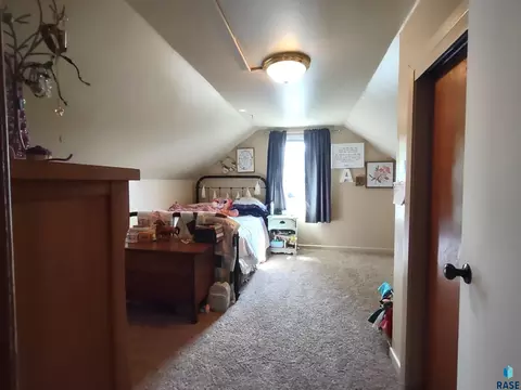 517 E 3rd St, Miller, SD 57362 photo 28