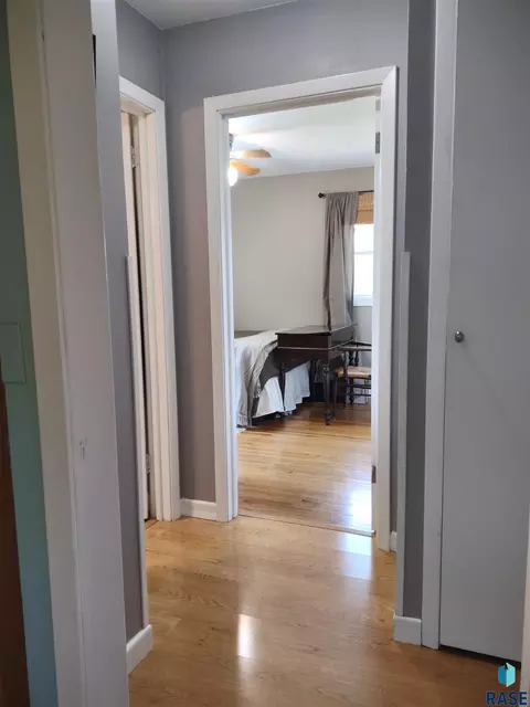 517 E 3rd St, Miller, SD 57362 photo 17