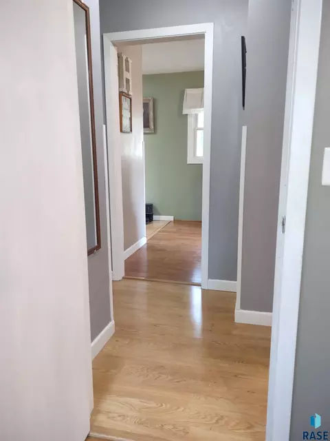 517 E 3rd St, Miller, SD 57362 photo 23
